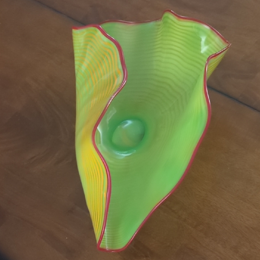 Vibrant Green and Red Glass Art Piece - Picture 3 of 6